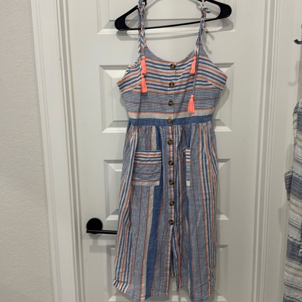 Sun dress. Adjustable tie straps.  Blue. White.  Orange. With pockets. Size L